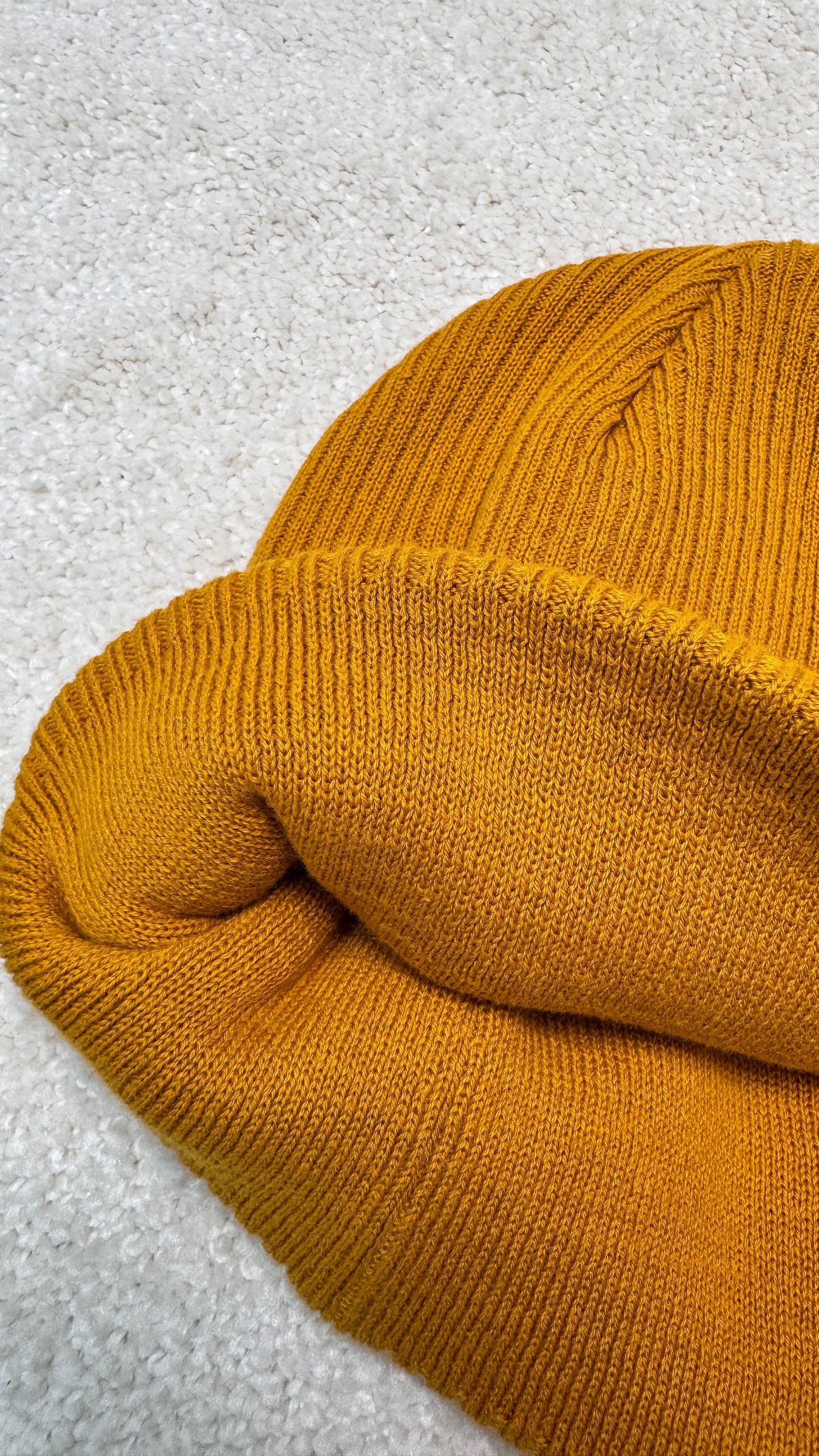 Logr.® Beanie – Mustard
