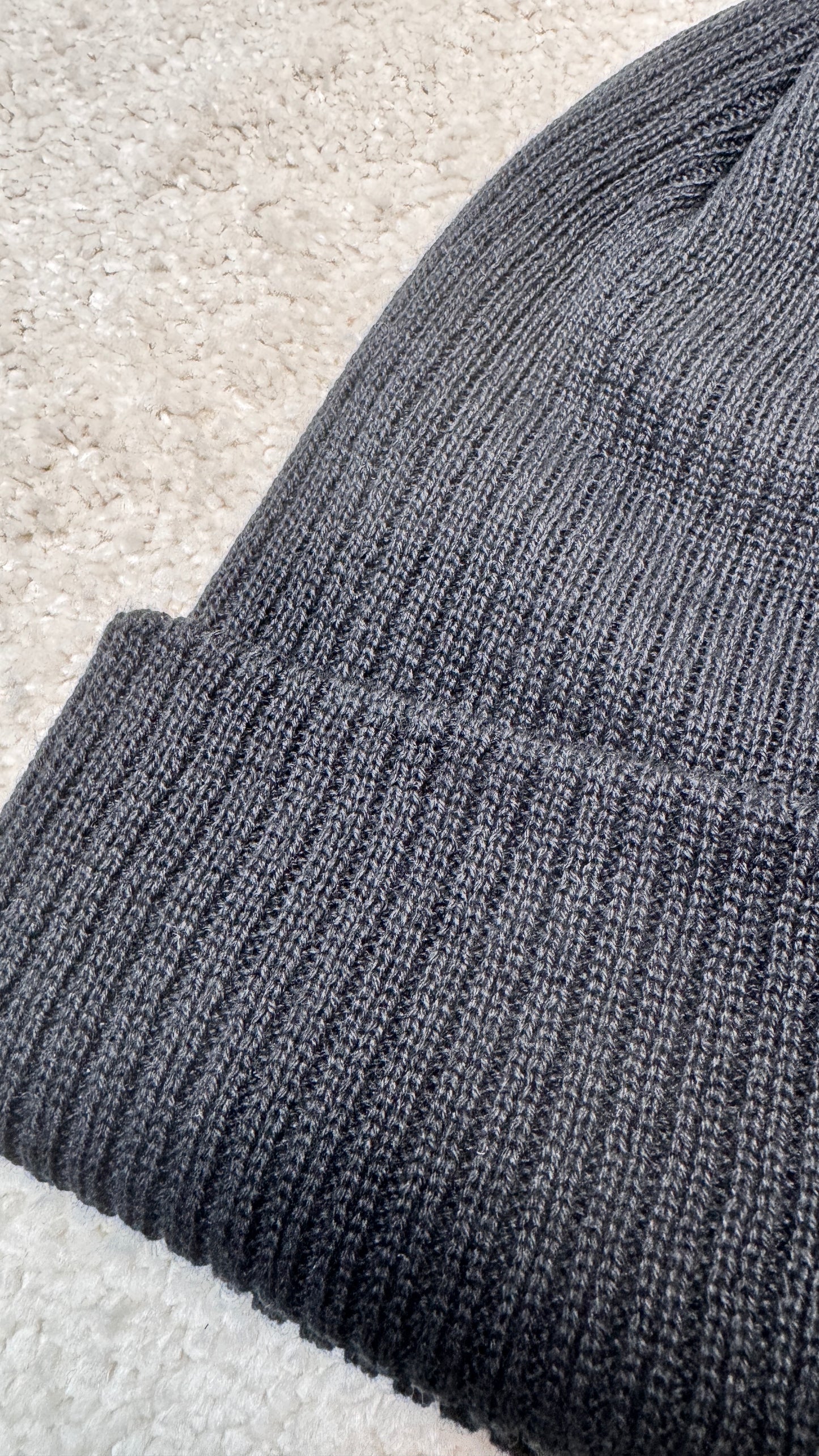 LOGR® Beanie – Black